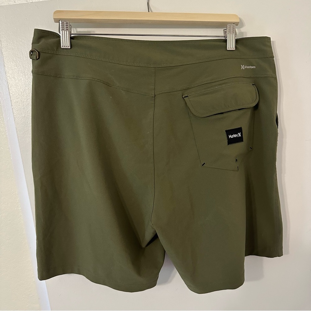 Hurley swim trunks - Picture 2 of 2